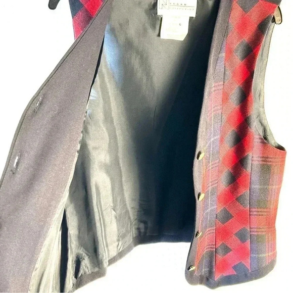 Nygard Collection Size 6 Vest 100% Worsted Wool Red Navy Plaid Gold Buttons - Picture 3 of 12